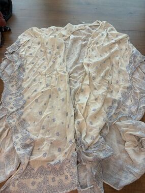 Lucky Brand Cream and Light Blue Sheer Paisley Kimono Top